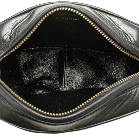 Pre-Loved Chanel CC Quilted Lambskin Tassel Camera Bag - Picture 4 of 12